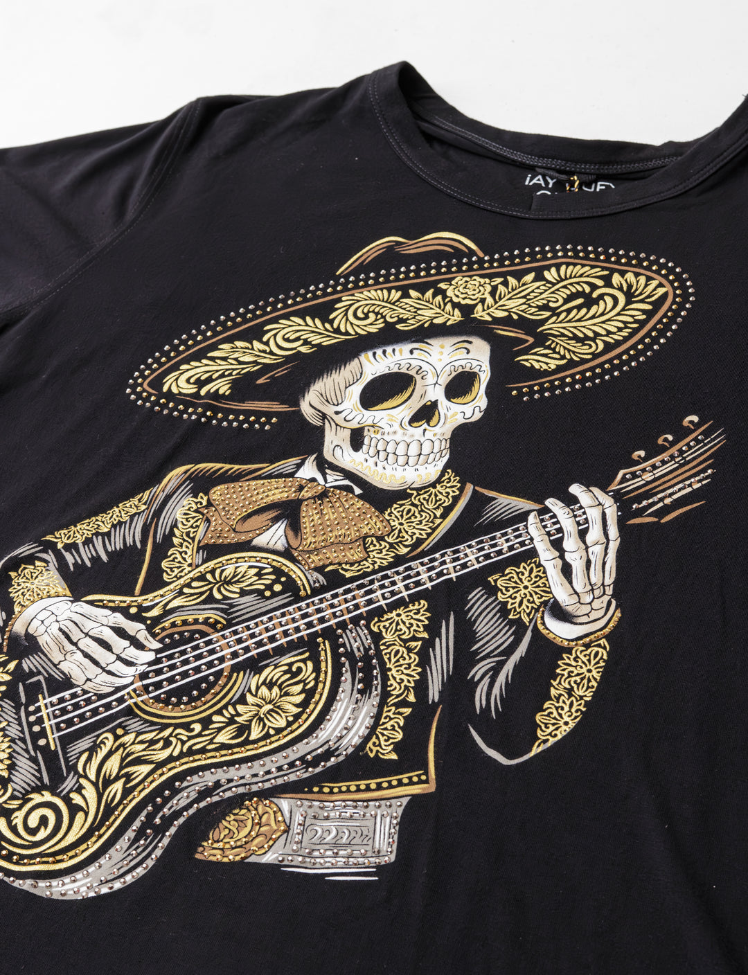No Me Rajo Caballero — Men's heritage tee by ¡Ay Güey!